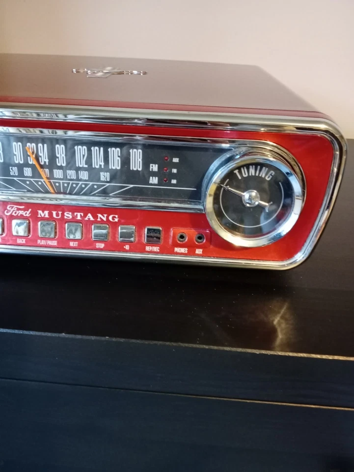 ION  Ford Mustang LP  4 in 1 Classic Car Styled Music Center - Built in Speakers - Image 4 of 4