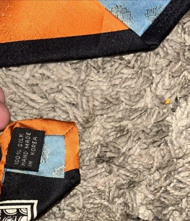 Corbata retro vintage Del Orso Di ROMA para hombre 100 % seda con 4 pulgadas L 60 pulgadas. Foto 3 de 3