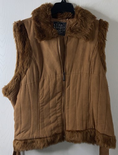 Last kiss Women’s Camel Suede Full Zip Faux Fur Belted Vest Size 3X - Picture 2 of 9