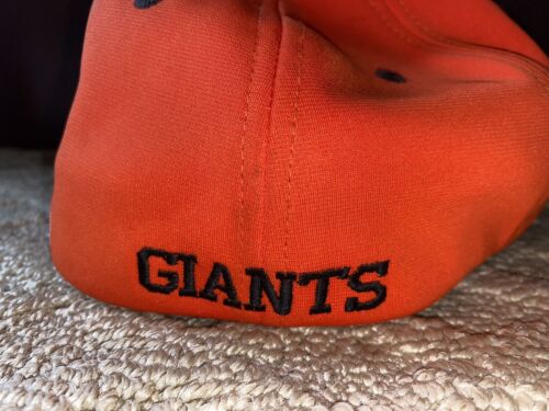 Gorra de béisbol ajustada negra naranja de los Gigantes de San Francisco MLB pequeña-mediana usada en excelente estado - Imagen 3 de 6
