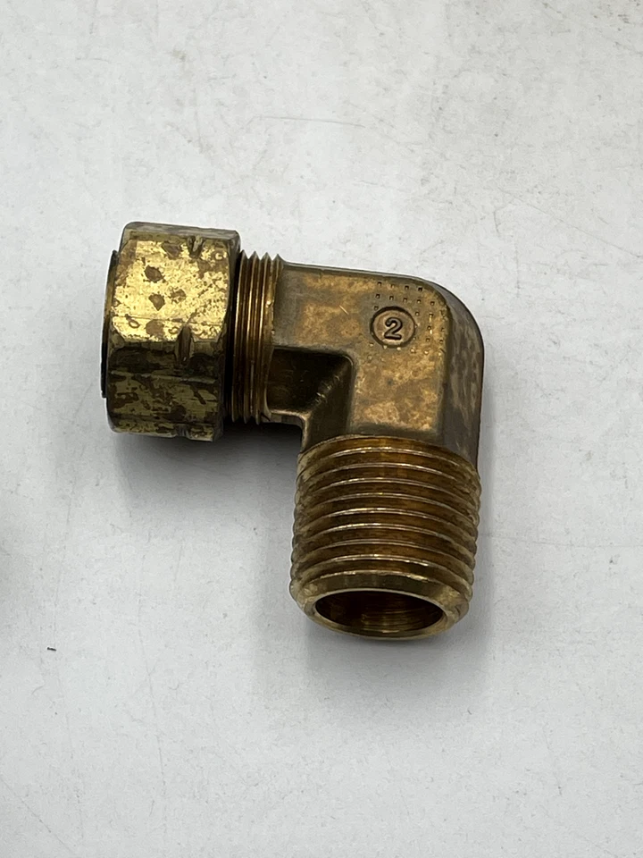 Parker Compression Tube Male Elbow 1/2-14, 5/8" Tube OD, Compression x MNPT 3PK - Image 4 of 4