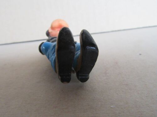 B736 Vintage 1994 Figurine LC Waïkiki Singe Rockeur Jouet Plastique H 7.2 cm - Picture 8 of 8