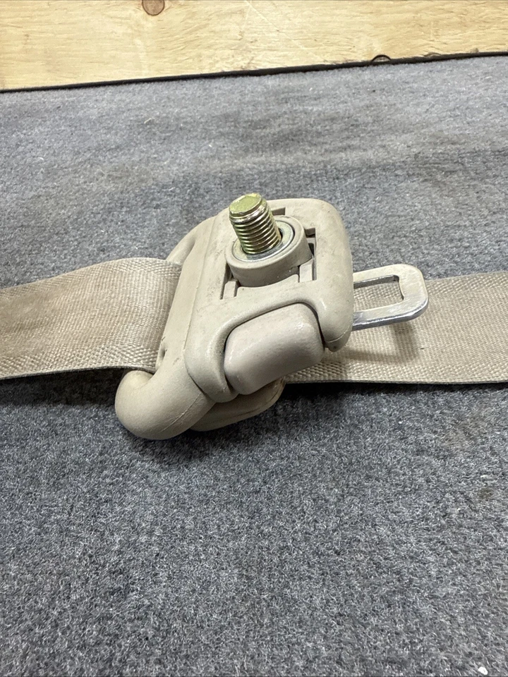 Cinturón de seguridad trasero izquierdo marfil segunda fila 1998-2007 Toyota Land Cruiser Lexus GX470 J100 Foto 3 de 4