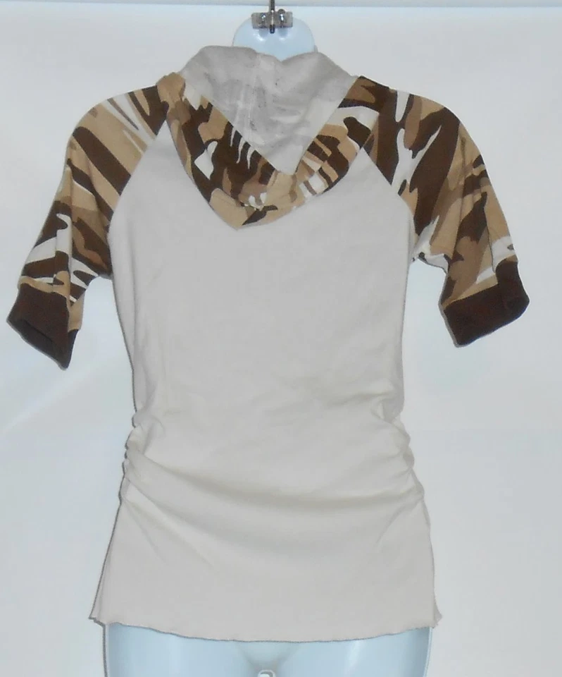 Top con Capucha Crema L Nuevo con Etiquetas Autoestima Niñas Hasta el Codo Borde Camuflaje Caballo y Corazones Foto 2 de 2