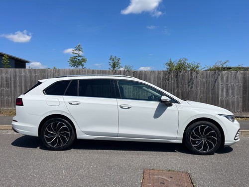 2024 VOLKSWAGEN GOLF 2.0 TDI 150 5DR DSG ESTATE DIESEL AUTOMATIC - Picture 2 of 24