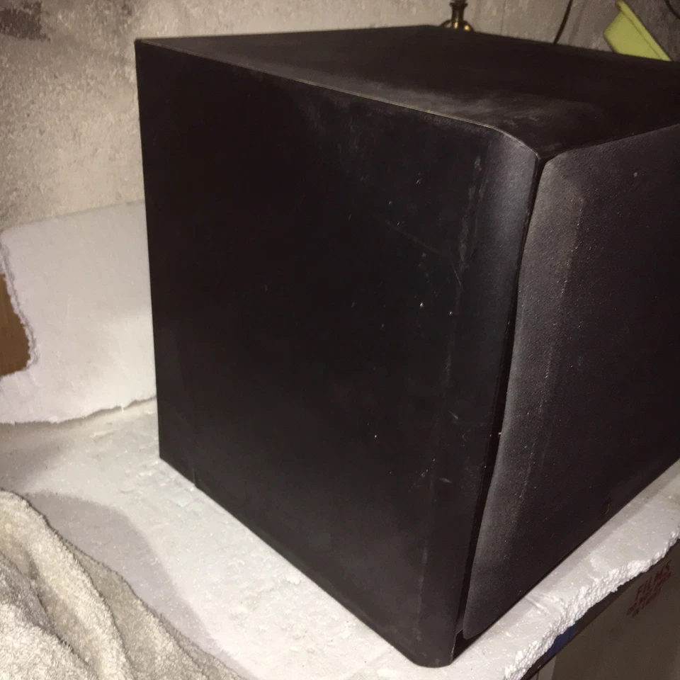 Subwoofer de cine en casa alimentado KEF PSW 2150 usado encendido ver fotos sin probar Foto 3 de 4