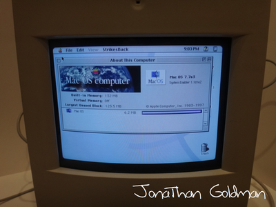 Vintage Apple Macintosh Color Classic Mystic with System 7.7