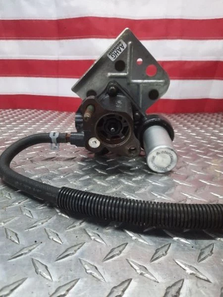 Cilindro maestro de freno para camioneta Sierra 2500 15-19 114028 Foto 2 de 4