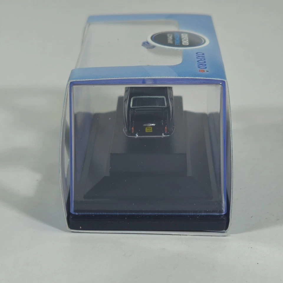 Oxford Diecast NDS006 Dark Blue Daimeir DS420 Limousine Oxford Autombile Company - Image 4 of 4