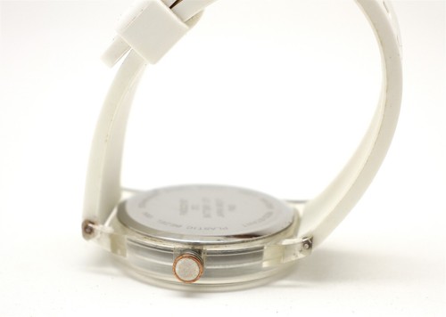FMD CO107 Japan Movt Quartz Watch - NEED Battery - Picture 5 of 5
