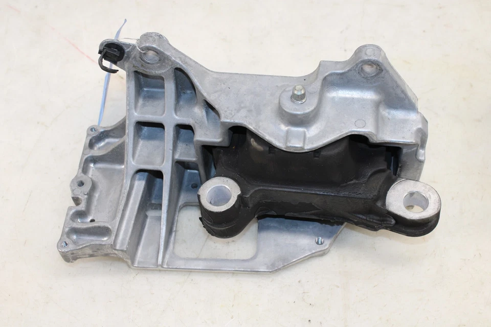 Комплект креплений двигателя полного привода для Nissan Juke 2015-2017 годов выпуска от оригинального производителя JQ41 - Изображение 2 из 4