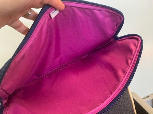 Vera Bradley 13" Quilted Tablet Laptop Sleeve African Violet Floral Fushia Blue - 第 6/6 張圖片