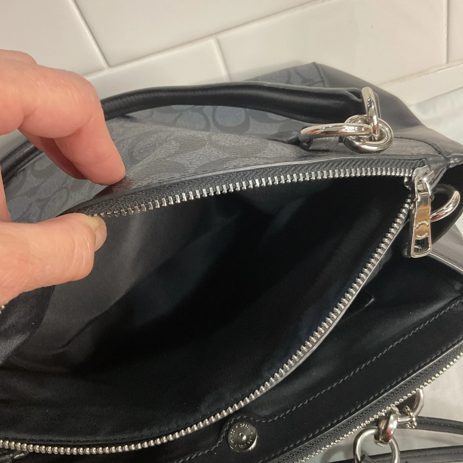 Coach F58291 Borsa a tracolla firmata Christie nera e grigia