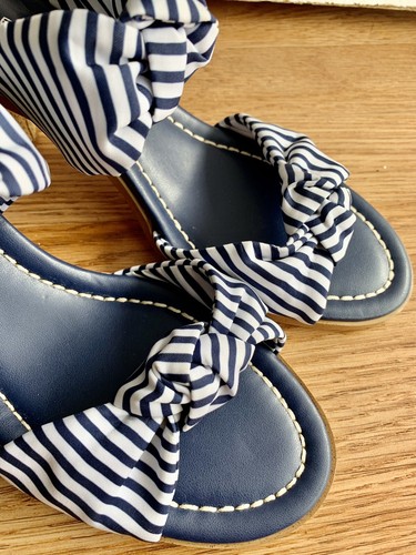 Alex Marie Navy & White Haonny Knotted sandals - Picture 6 of 8