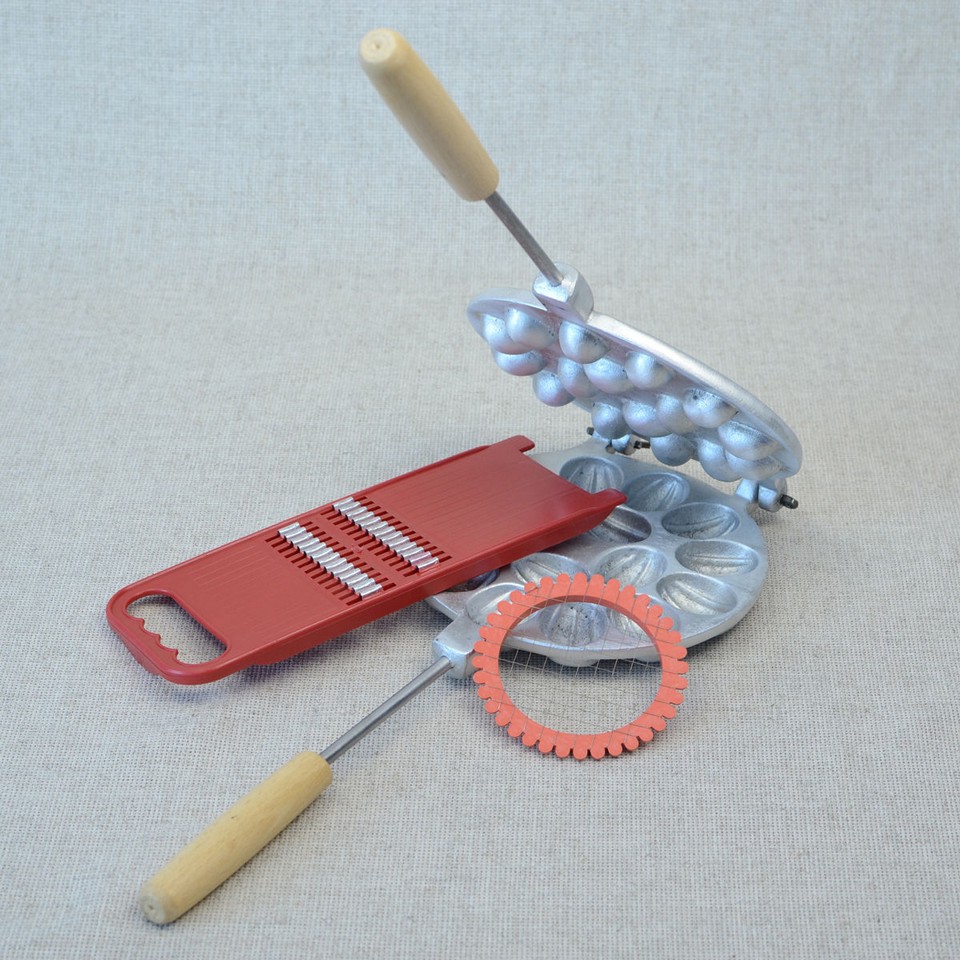 16pcs Pastry Maker Alu Oreshnitsa Орешница Russian Oreshki Baker