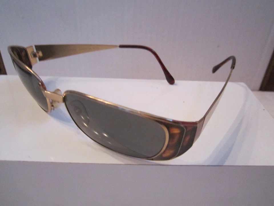 CHRISTIAN ROTH SUNGLASSES - SERIES 7201 02 - MADE IN ITALY - Image 4 of 4