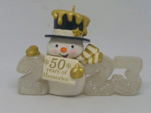 Hallmark 2023 Sweet Decade - Repaint - Special Edition - KOC Exclusive - NIB - Picture 16 of 23