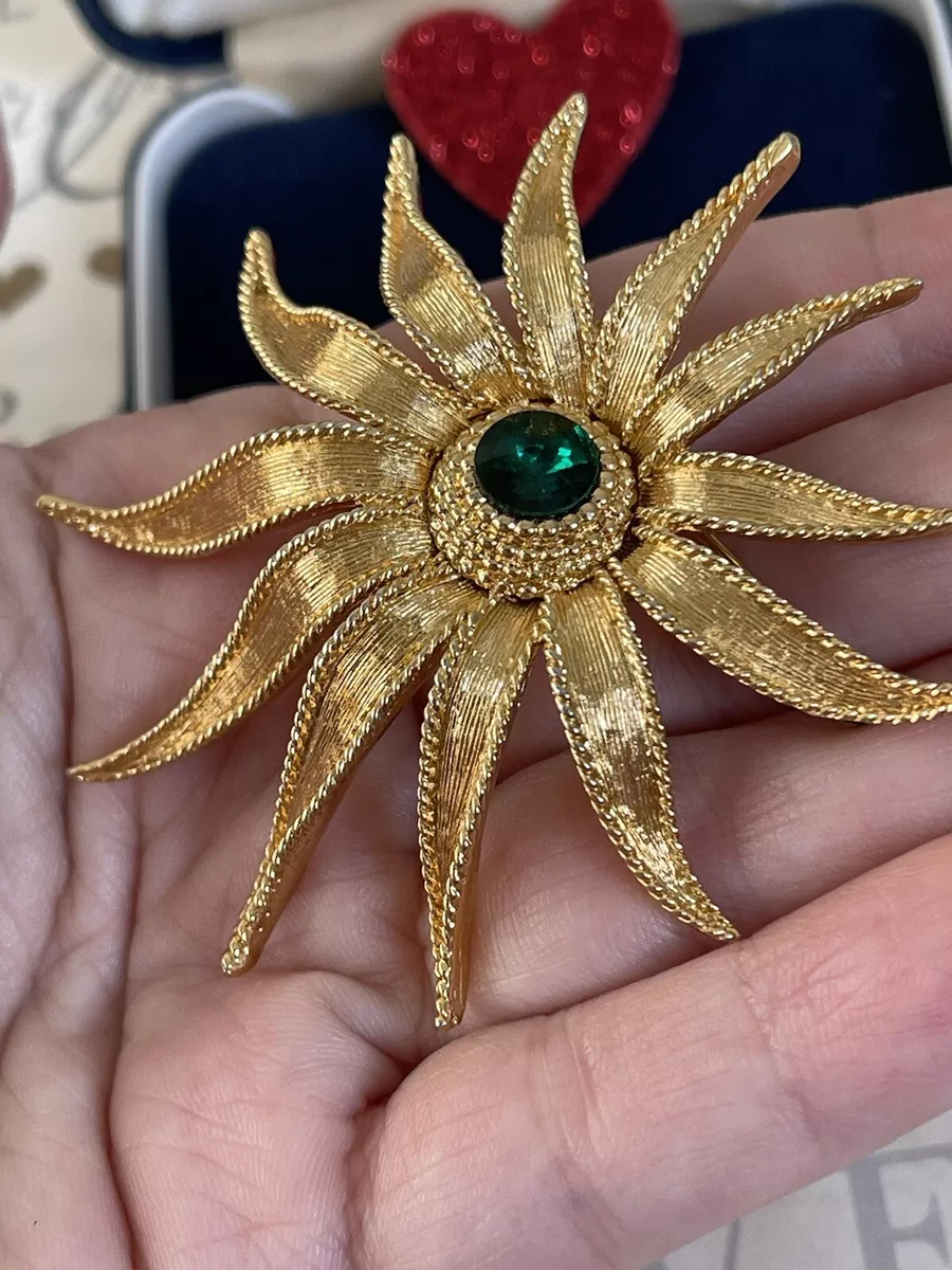 Marcel Boucher brooch stare Green Glass gold metal signet 7441 Vintage Gorgeous