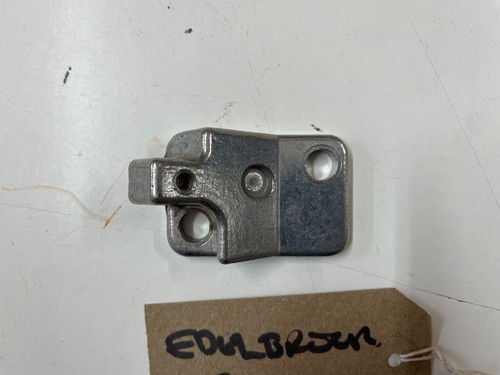 Edelbrock 8901 Choke Adapter Plate for #2101, #2104 & #3701 Small-Block Chevy - Picture 2 of 3