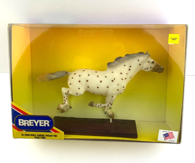 New NIB Classic Breyer Horse #703595 Riddle Passing Through Time Phase III