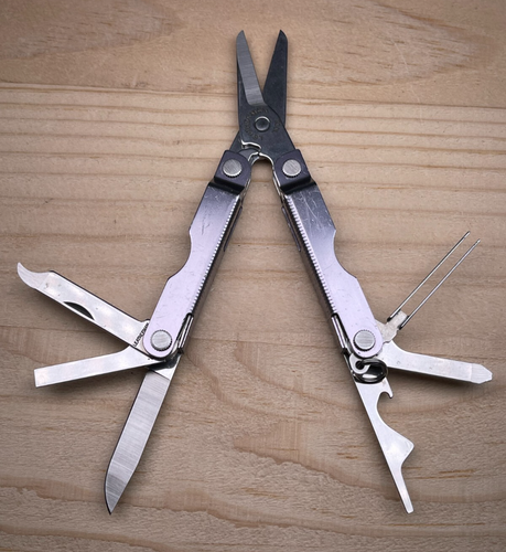 Leatherman Micra Gray Anodized Aluminum Multi-tool Knife 03/08 - Picture 6 of 17