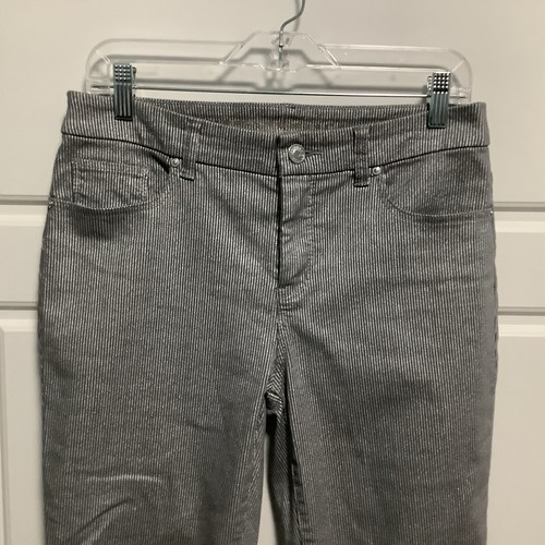 Chico’s grau/silber so schlankmachende Girlfriend Slim Leg Ankle Jeans Damen Gr. 0R - Bild 2 von 8