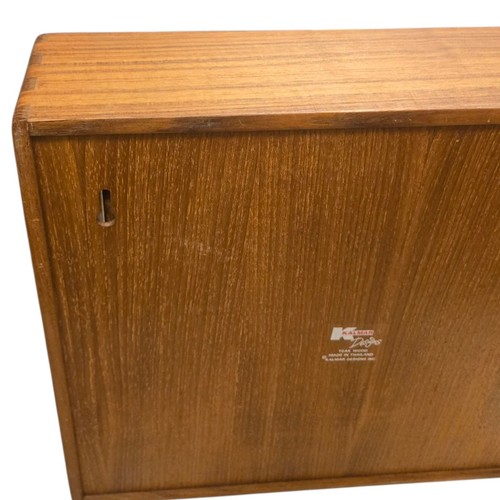 Vintage Kalmar Designs Cassette Tape Holder Teak Wood 30 Tapes Eject Button MCM - Picture 24 of 24