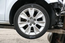 4x Audi A1 8X Alufelgen 215/45R16 90V Sommerreifen Reifen 4-5mm 8X0601025B /AS