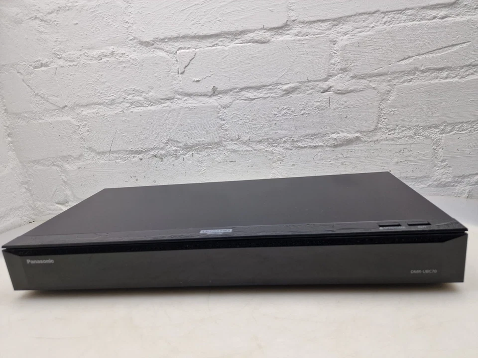 Panasonic DMR-UBC70 4K Ultra HD Registratore Blu-ray HDMI LAN RF IN/OUT - Immagine 3 di 4