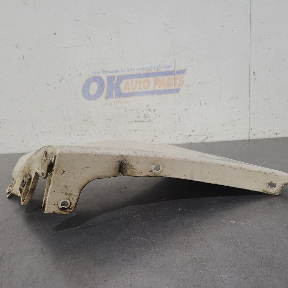 04 2004 Lexus LX470 guardabarros delantero moldeado crema pasajero derecho Foto 3 de 4