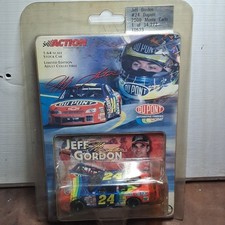 Action 1:64 Jeff Gordon 24 DuPont 2000 Chevy Monte Carlo Diecast LE 10523