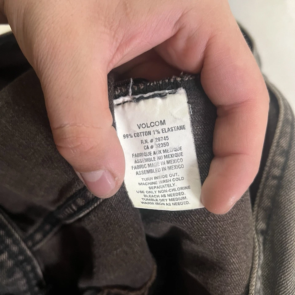 Volcom Jean Denim Jacket Men's Size Small Faded Stained Short Sleeve Skater Y2K - Image 4 of 4