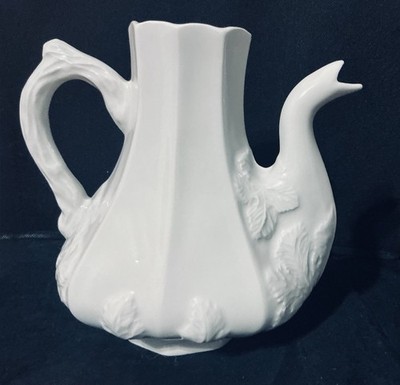 Vintage Red Cliff Ironstone Tea Pot/Coffee Pot Embossed Leaf