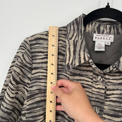 Adrianna Papell Button Front Silk Tunic Top Shirt Size 10 Animal Print Lined - Picture 9 of 12