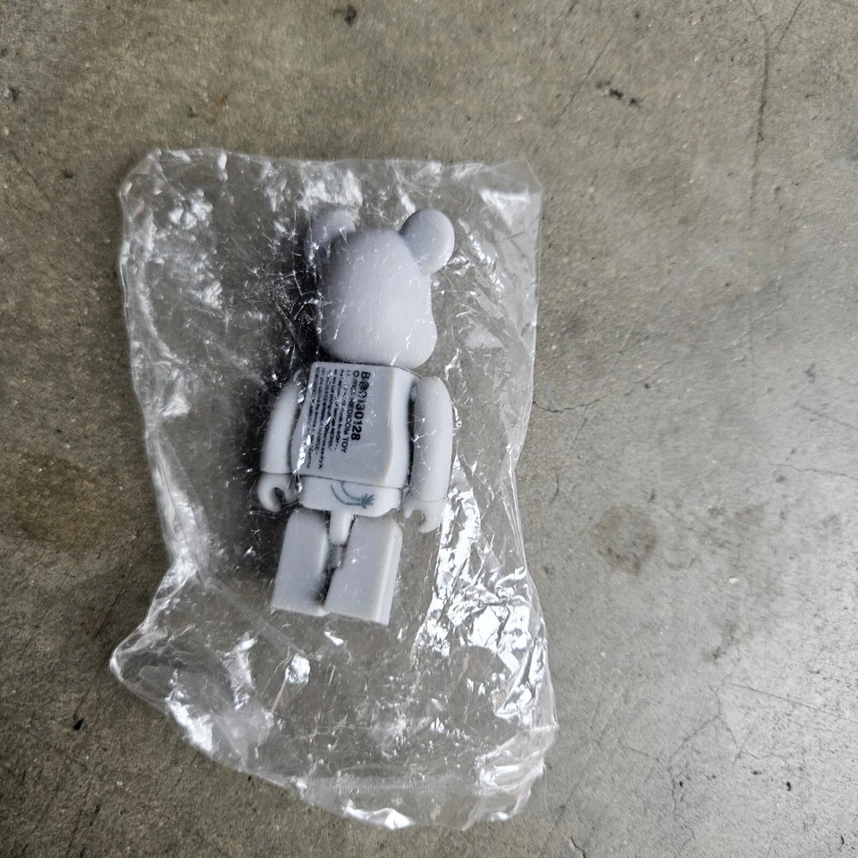 Medicom BE@RBRICK 100% - SERIE 13 - ANIMAL "ELEFANTE Y MANZANA" - NUEVO  Foto 2 de 3