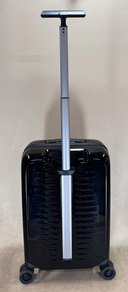 Victorinox 行李箱-Airox 常旅客随身携带万向轮 TSA 锁,黑色 $525 — 第 4/4 张图片