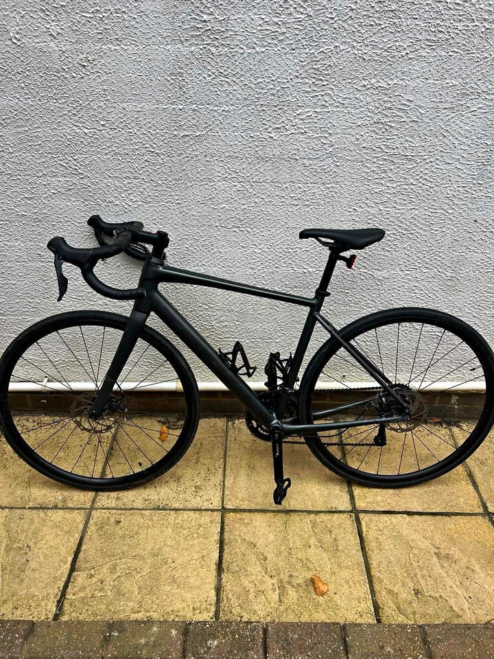 Trek Domane AL 2 Gen 4, photo 1 of 5