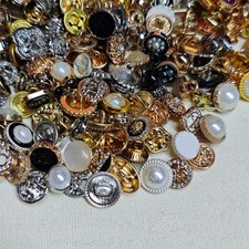 50 Retro Style Decorative Buttons Mixed Sizes Colors Sewing Craft Supplies
