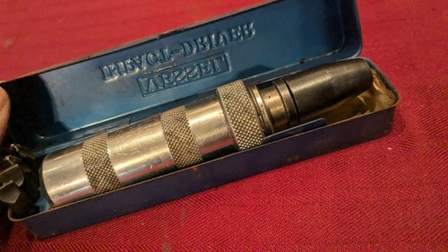 Vessel # 2500N Vintage Impact Driver with 4 Bits and Metal Case - Picture 3 of 4