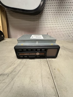 99-06 Harley Davidson Electra Glide Ultra Classic Flhtcui Radio CD Stereo D21