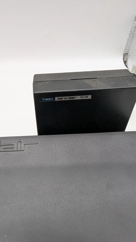 Computadora Sinclair ZX81 de colección SIN PROBAR con módulo RAM sin probar como está Foto 2 de 4