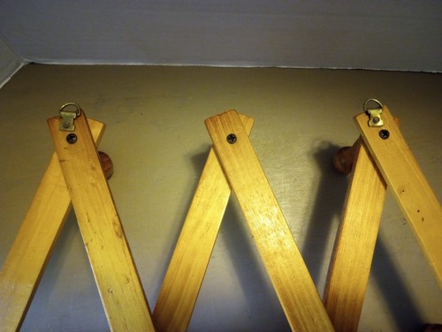 Wood Accordion Peg Rack Vintage Wall Hanger, Mug, Hat, Jewelry, Purse, Basket - Picture 6 of 12