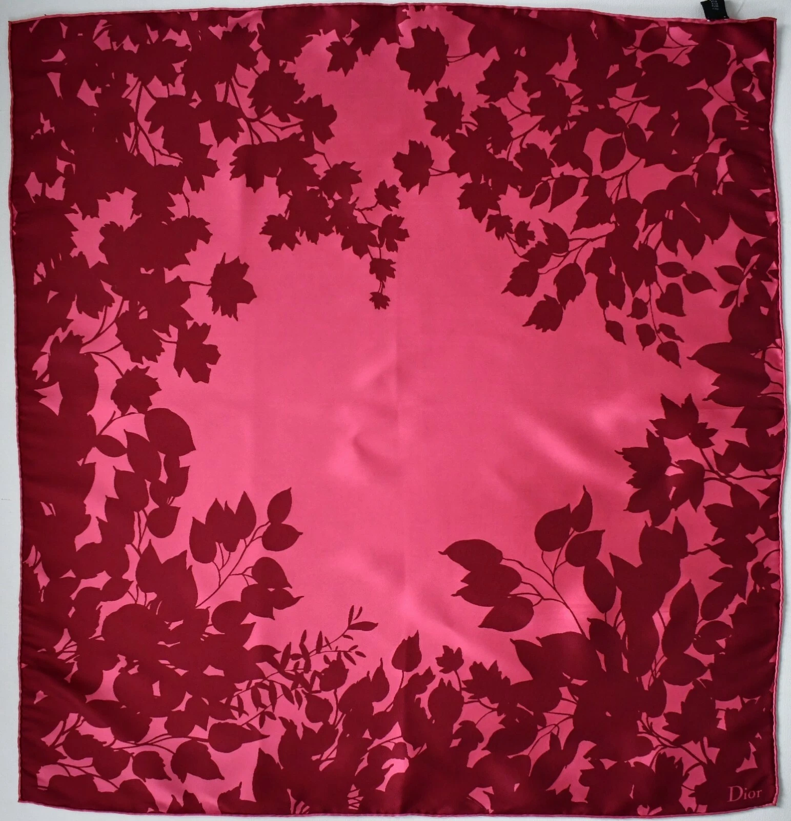 NEUF Authentique DIOR FEUILLE DE VIN ROSE IMPRIMÉ 100 % SOIE JACQUARD petite écharpe