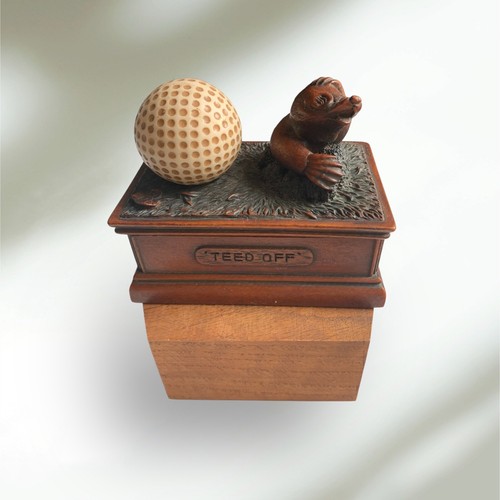 HISTORY CRAFT BY ENESCO TEED OFF CAJA RECTANGULAR CON PELOTA DE GOLF Y TOPO - Imagen 2 de 11