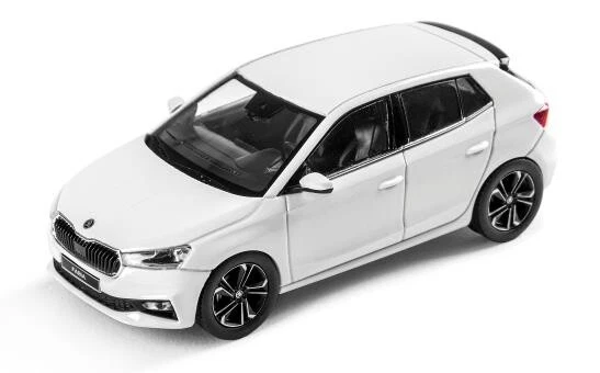 Original Skoda Fabia 4 A07 6VA 5 Türer Modellauto 1:43 Moon Weiss