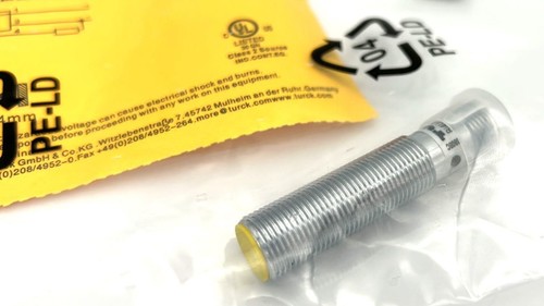 Turck BI4U-M12-AP6X-H1141 Inductive Sensor, 4mm, 200mA, 10-30 VDC - Picture 3 of 3