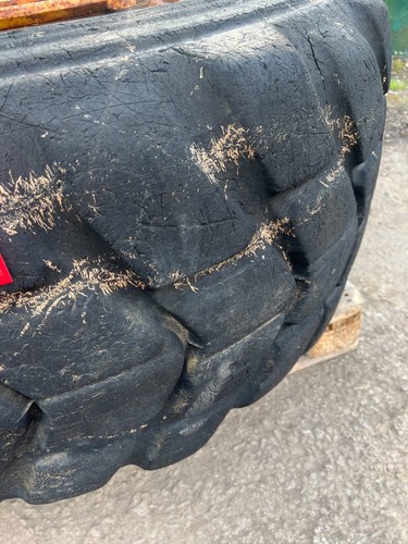 Choice Bridgestone 25/65R25 1500x600x635 Wheeled Dumper tyre Loader ADT A148 - Picture 10 of 25