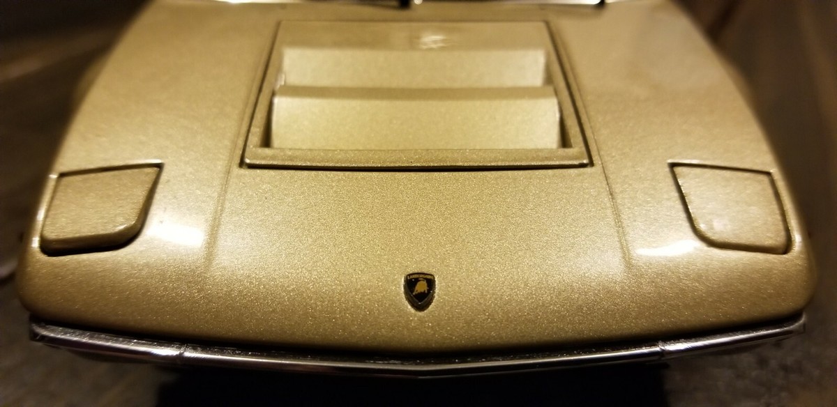 1:18 Kyosho 1973 Lamborghini Urraco P250 Gold **READ** | eBay 1:18 Kyosho 1973 Lamborghini Urraco P250 Gold **READ** | eBay