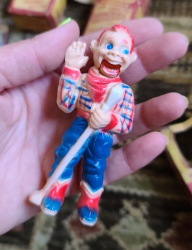 Vintage Lot 5 Howdy Doody Spielzeug Figuren mit OVP & 2 Geldbörsen Western - Bild 15 von 24