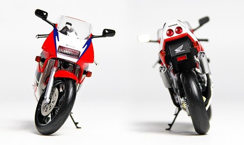 LCD Models 1:12 HONDA NSR 250R SP RED Modelo - LCDM02-RE - Imagen 3 de 4